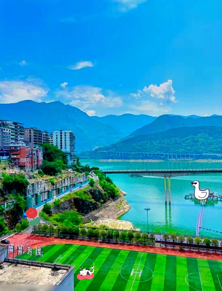 我们公司保洁，上了17天班，突然不来了。人事打电话问，她说：中秋发福利，全公司都