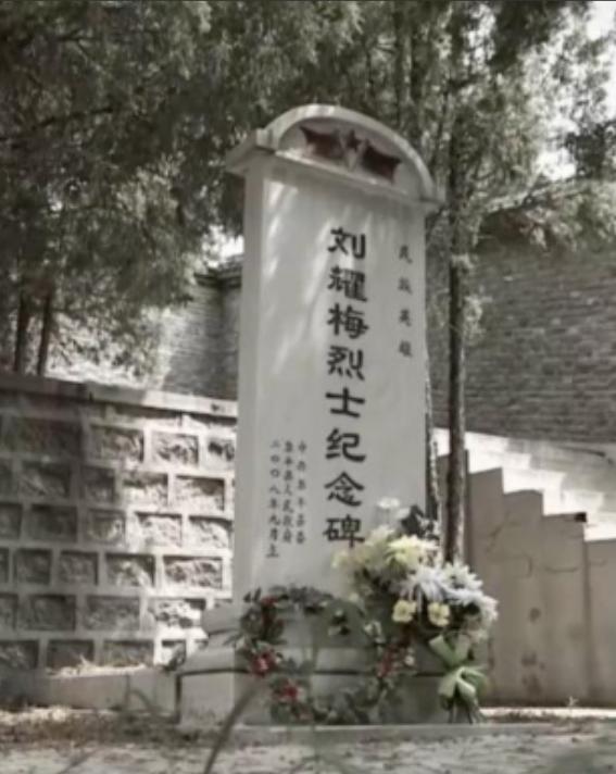 1943年，22岁的姑娘，被一群日本兵糟蹋完后，他们兽性大发，将她腿上的肉割下，