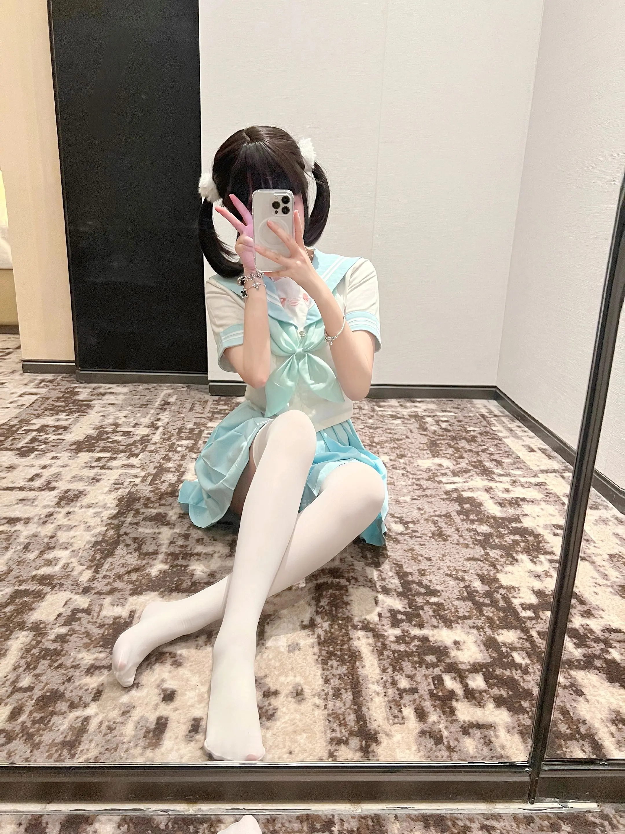 可时间不是创可贴ᕳ♡ᕲ我想起某些瞬间的时候还是会流泪꧞