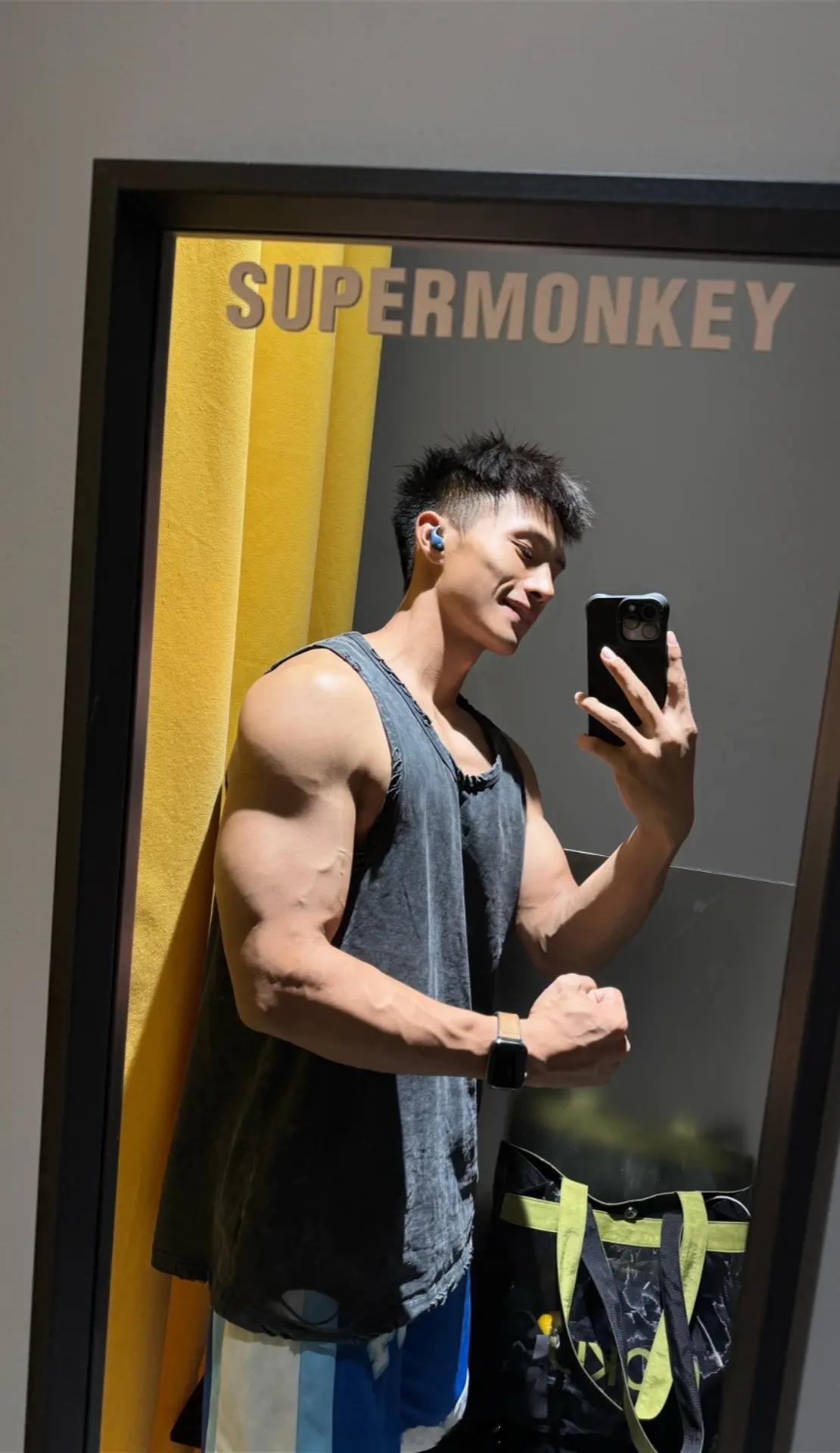 好帅的弟弟[害羞] 