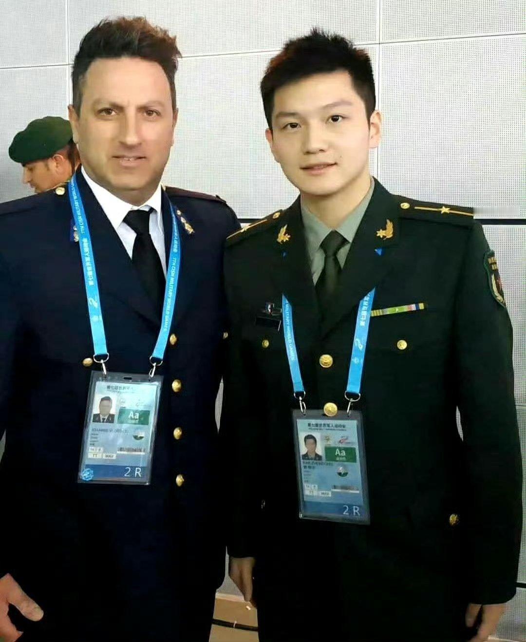 军装永远是男人最好的医美 