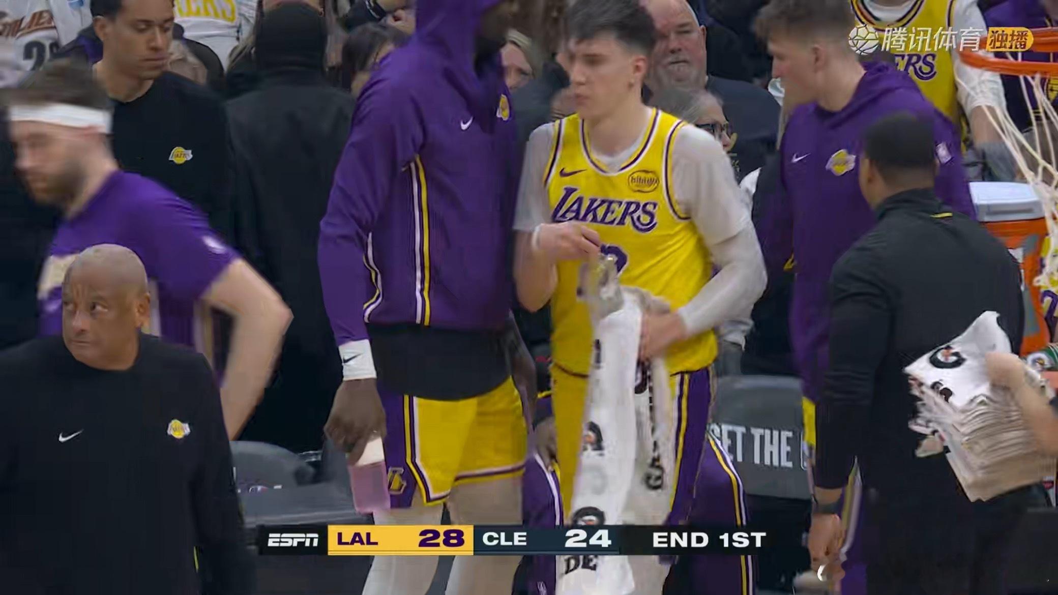 湖人第一节28-24领先骑士，东契奇已经回归！湖人vs骑士