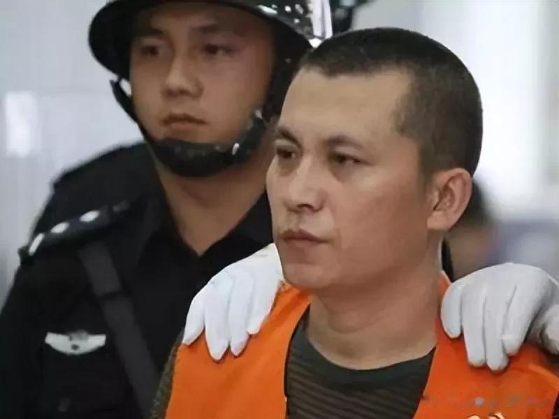 进监狱改造的无非是破坏社会秩序的恶魔，或者是没有基本法治素养的高危人群。在监狱里