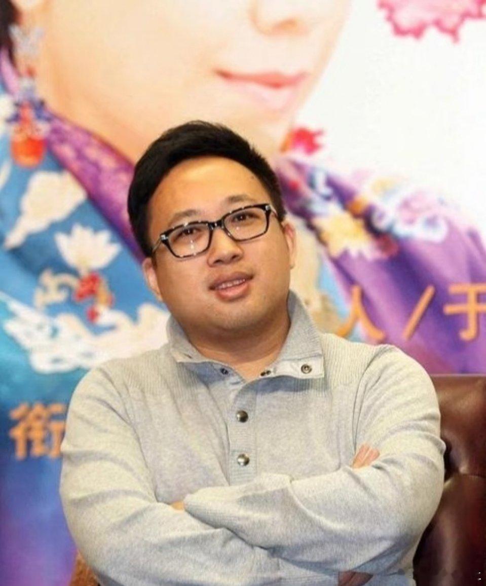 于正感慨于正感慨还是挺多的说起于正，真是个话题不断的人。做剧有一套，捧红好多演员