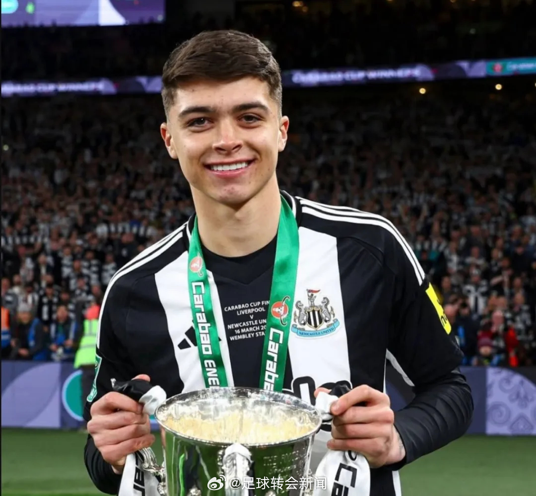 罗马诺消息，纽卡斯尔正在和刘易斯-麦利谈判新合同，这名中场新星已经引起了很多顶级