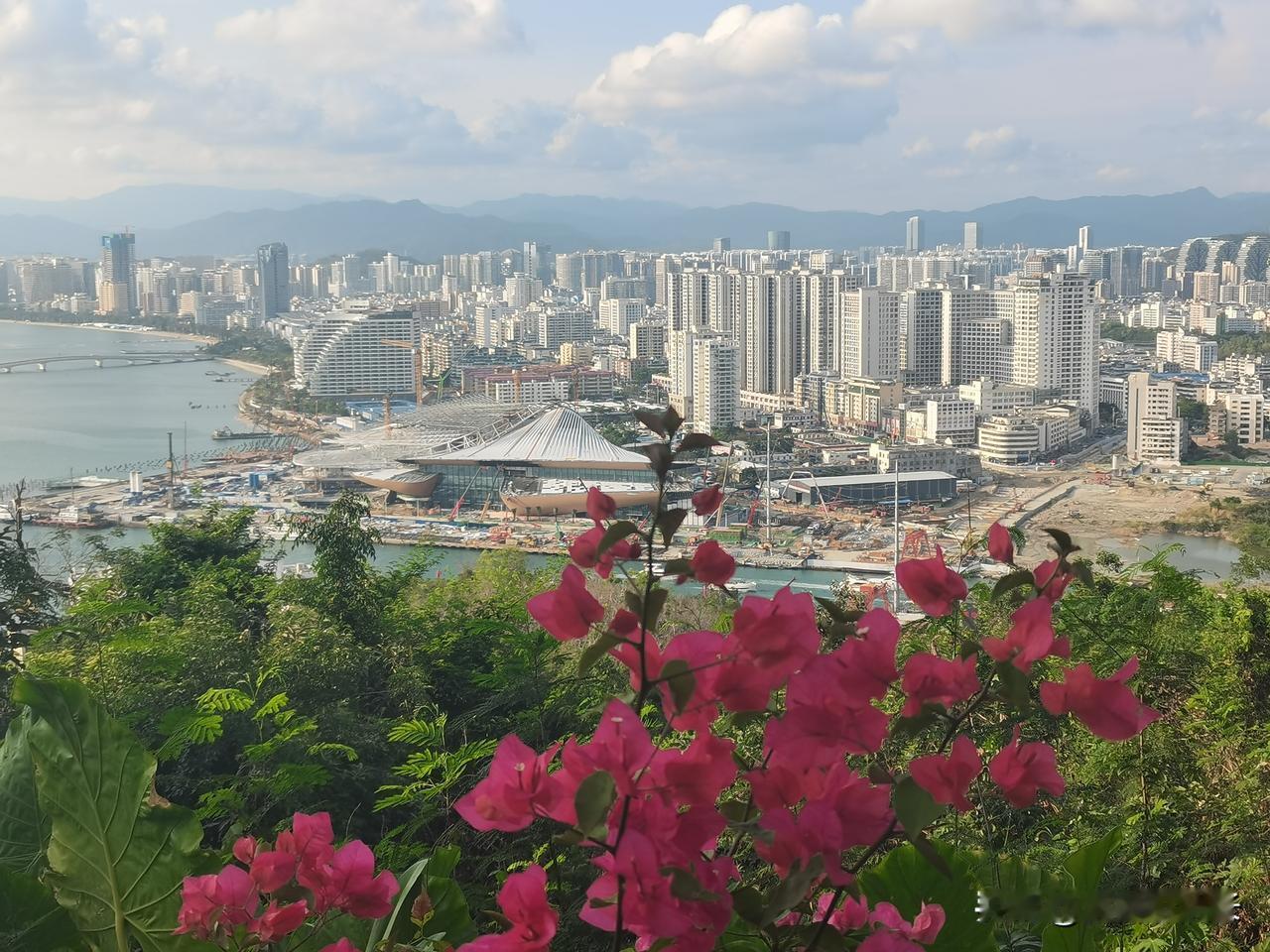 看照片猜城市，猜猜这是我国哪座海滨城市。