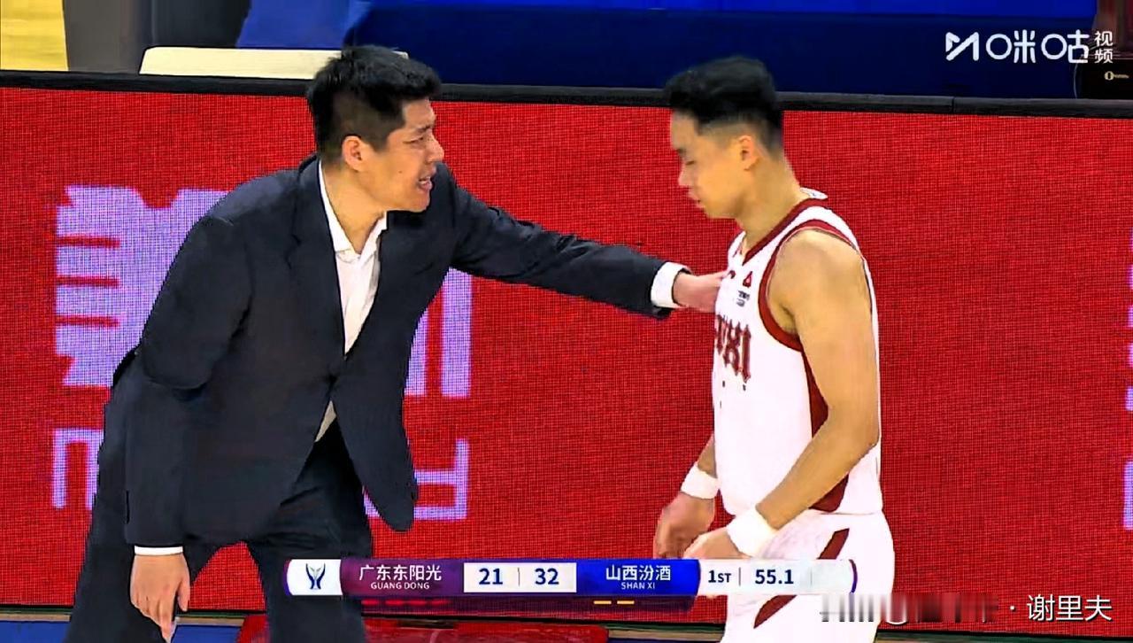 辽宁籍主帅潘江替杨鸣出头！让广东队俱乐部杯赛，淘汰赛成功避开辽宁男篮，杨鸣很期待
