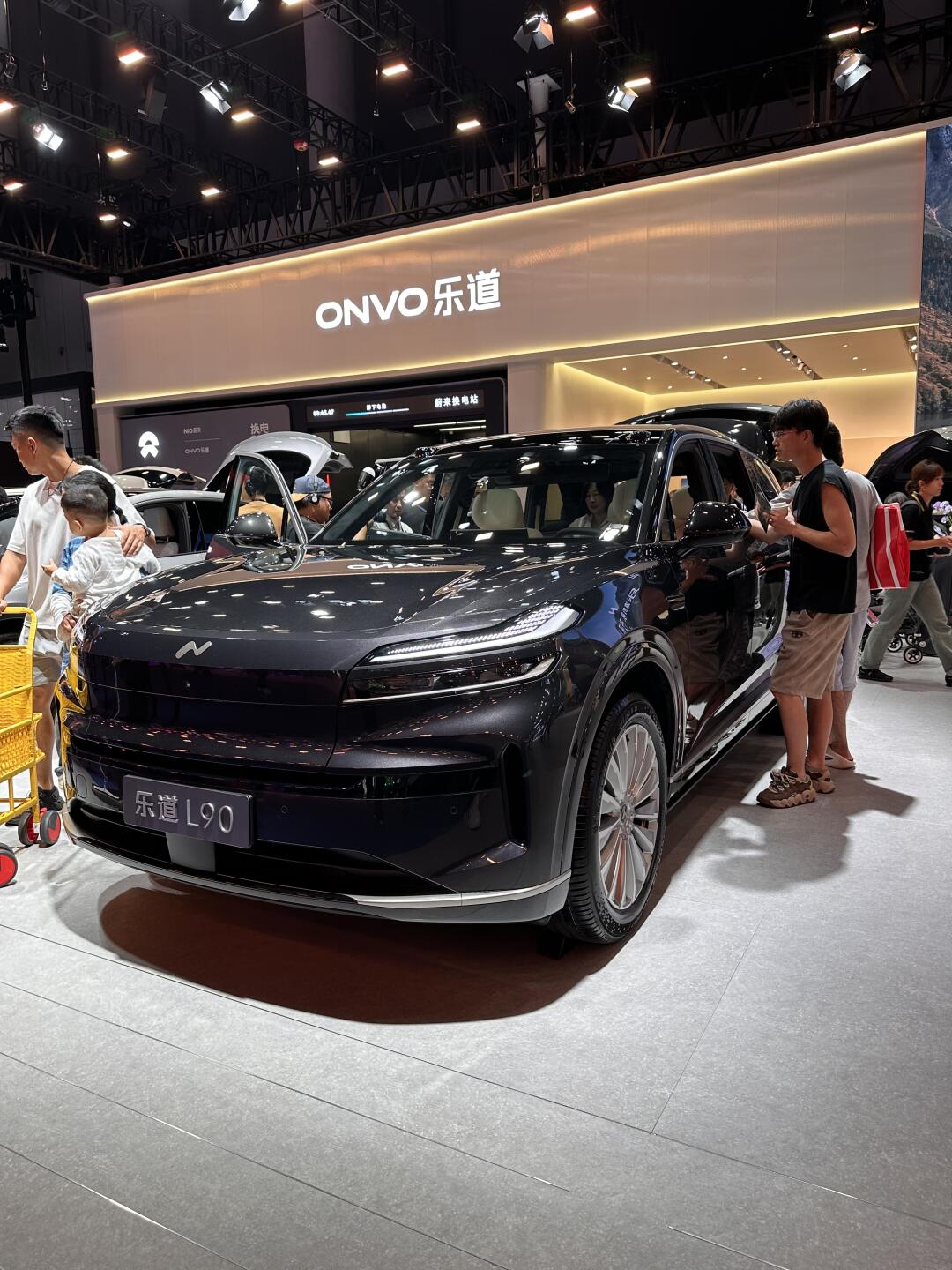 成都车展-乐道L90