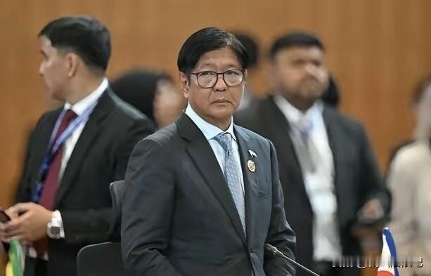 菲律宾总统小马科斯和韩国总统李在明举行会谈，双方重申了深厚的战略伙伴关系，核心议