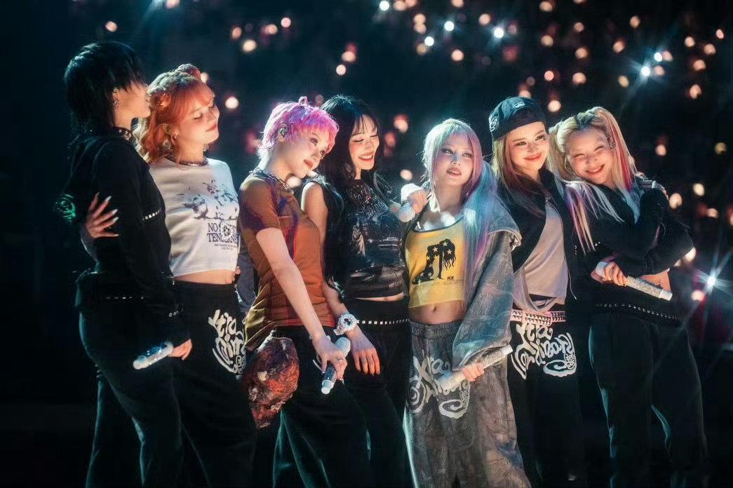 从创意到灯光全是gaga科切拉原班，这舞台想不好看都难XG二巡用了ladygag