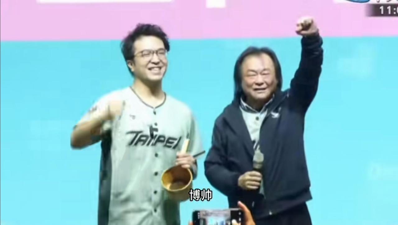 “帝师”王世坚转辅沈伯洋
蒋万安被夺爱，很无奈，谁让人家是一党的呢。沈伯洋别管选