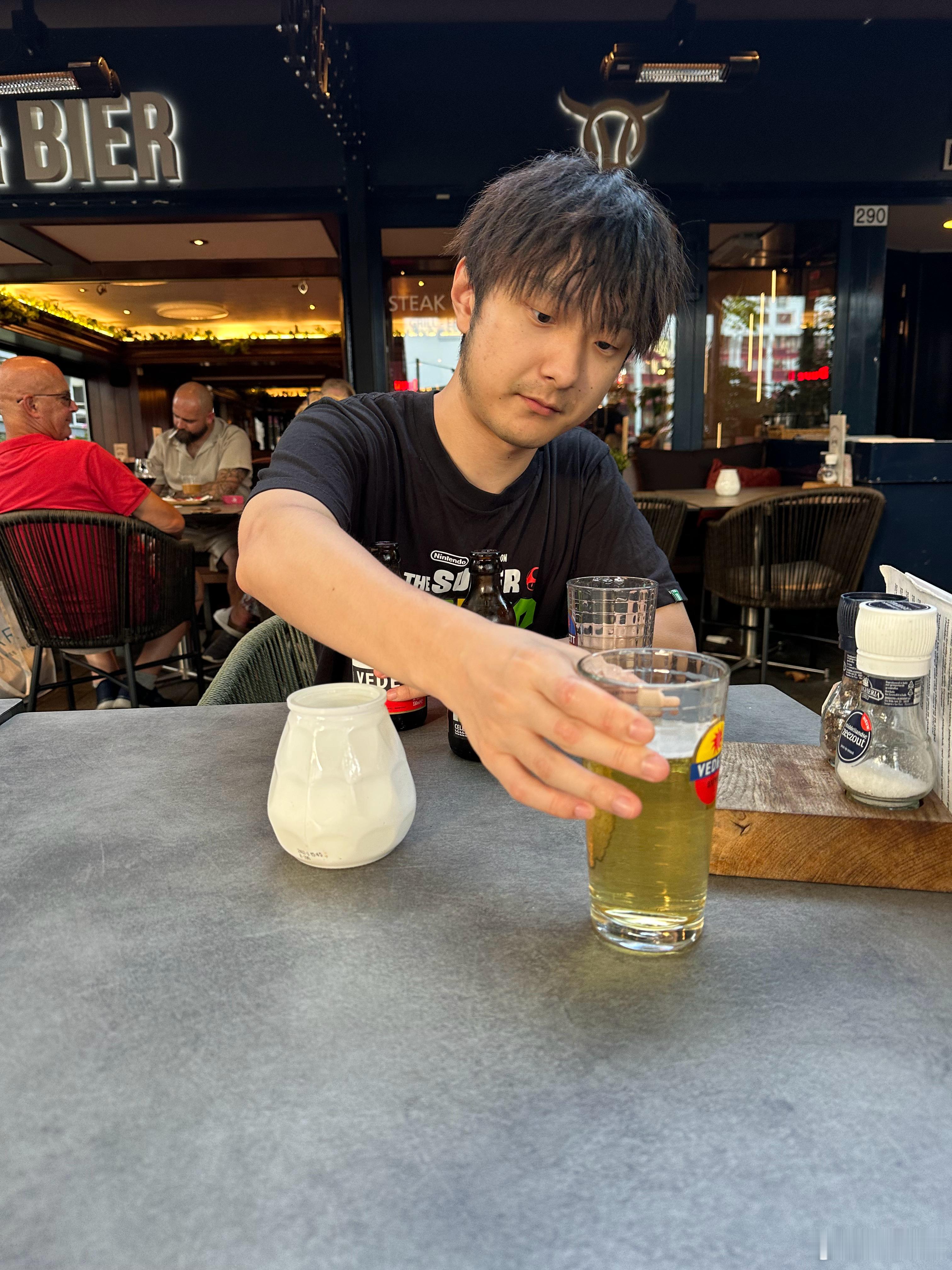 你们有没有这么好的男粉，每天下班马上乘坐1个半小时火车，专门带请你去晚饭，然后给