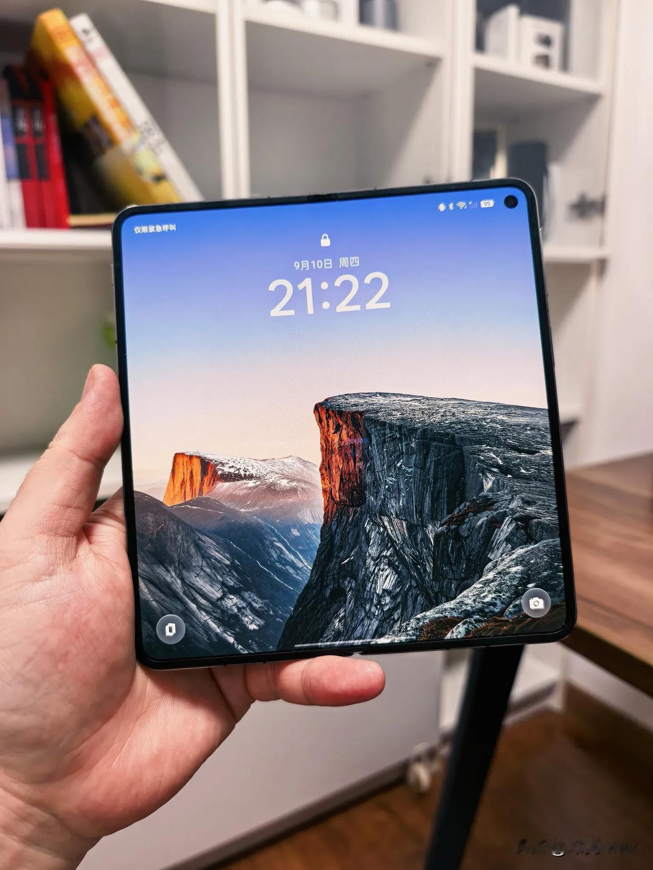 今天刷了好多iPhoneDuo 折痕  相关的视频，实话说iPhone Duo的