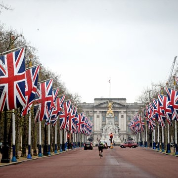 🇬🇧 英国想要选择你观看什么YouTube 正在告诉其英国创作者们抵制一项政