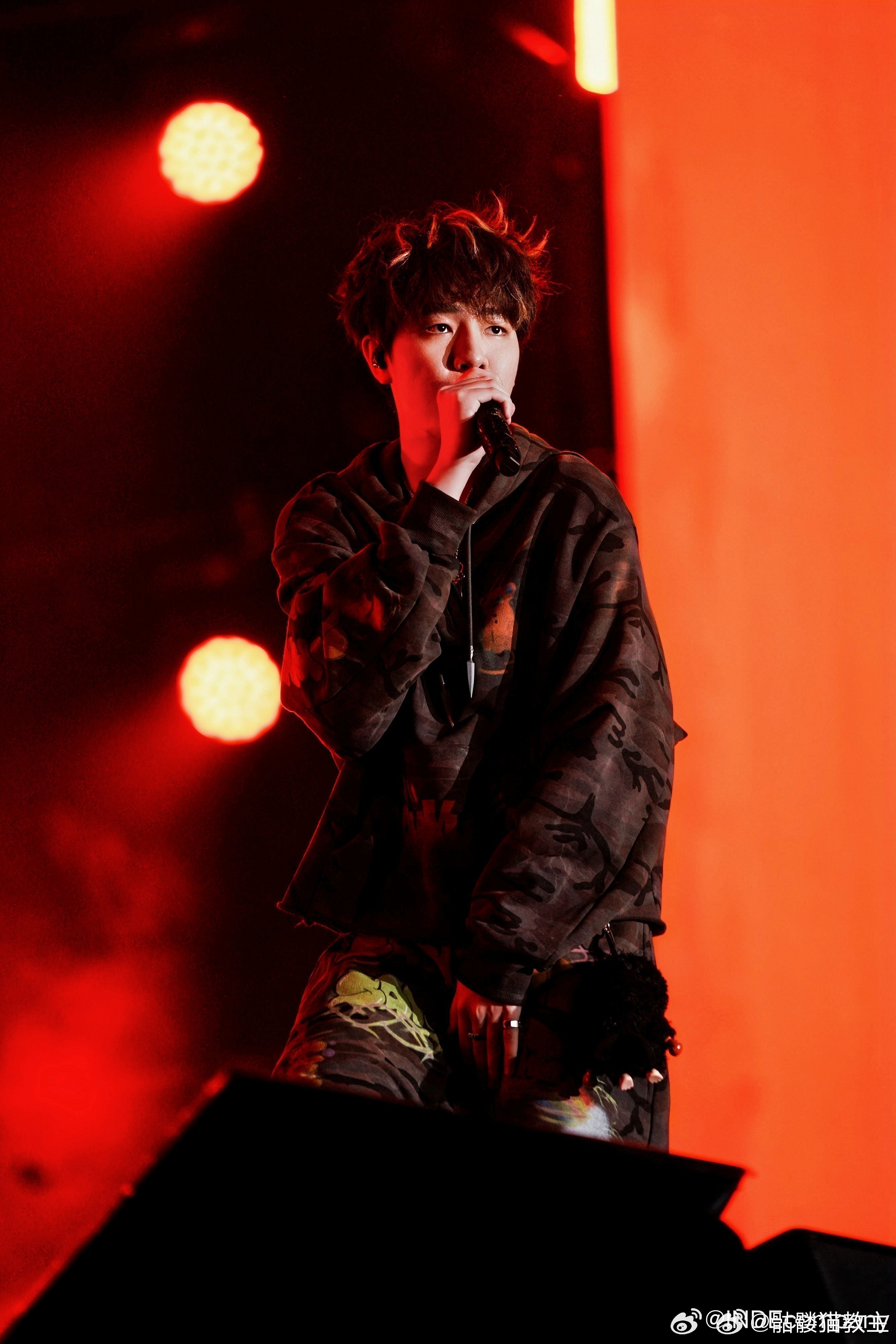 说唱巅峰对决2026首发主题曲 很难得多人合作曲能兼顾个人特色与整体质感，资深创