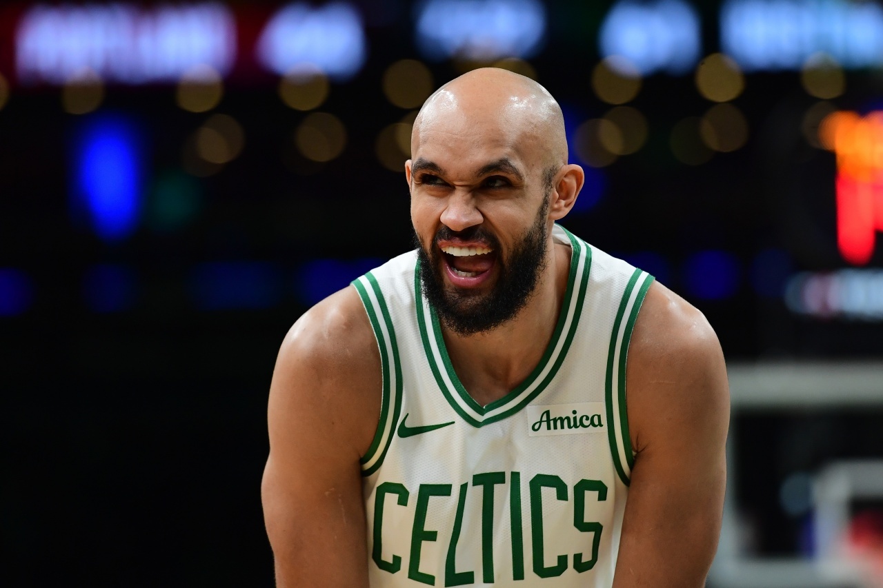 德里克.怀特本赛季至今已送上88次封盖，他也成为自2009年的韦德（106记）以