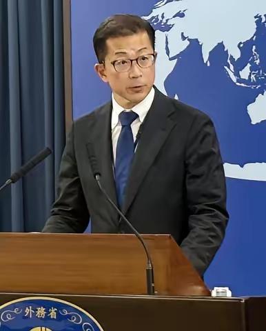 日本就中方直呼高市早苗名字、未加首相称谓一事提出抗议，实在是厚颜无耻。说实在的，
