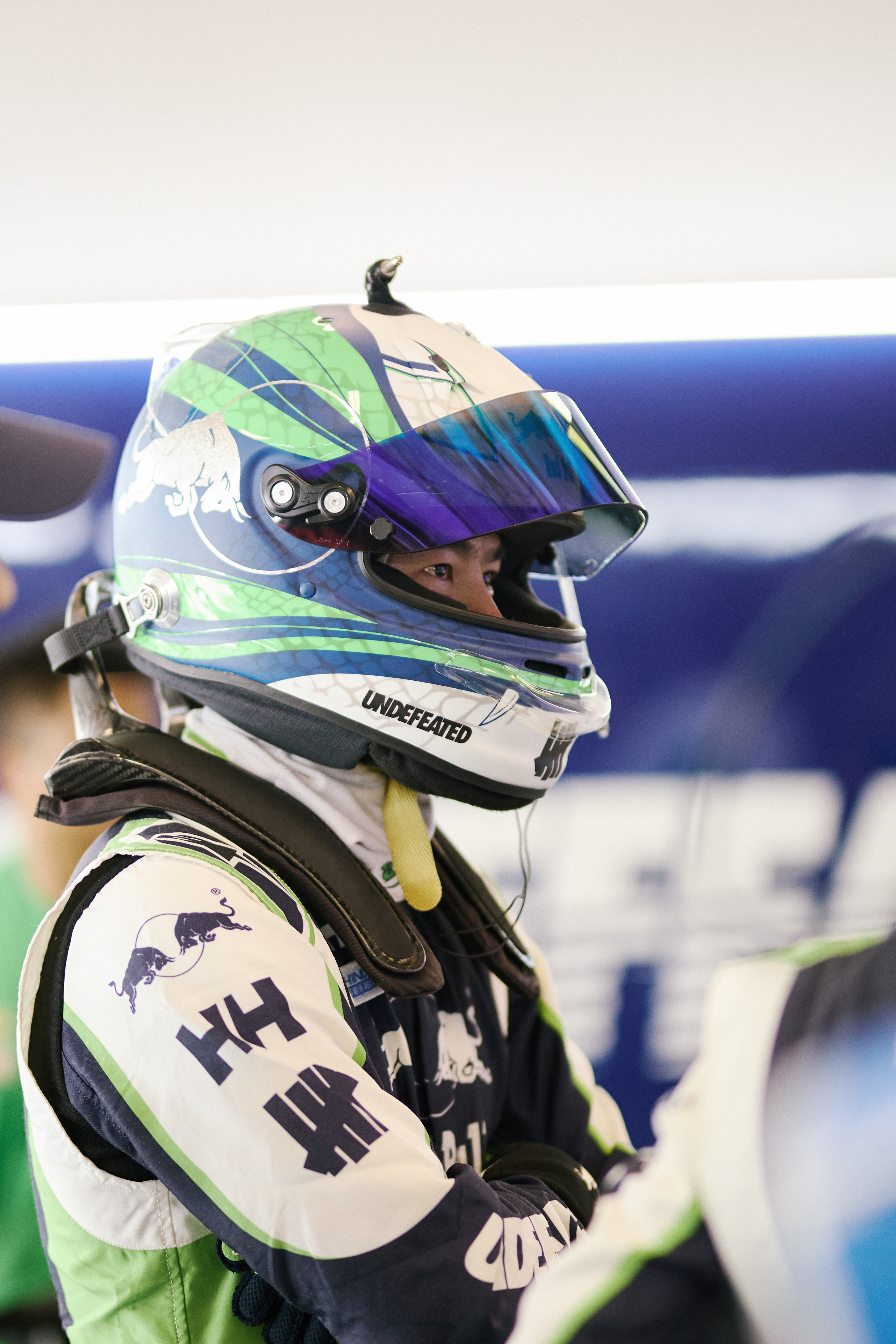 王一博 wyb85racing 王一博今天赛车比赛状态特别好，发挥特别棒，几次缠