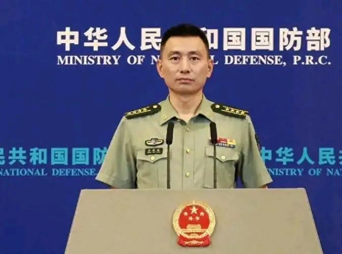 美国叫嚣对华备战后不到一周，中国宣布，向太平发射一枚洲际导弹。
一、这操作，简直
