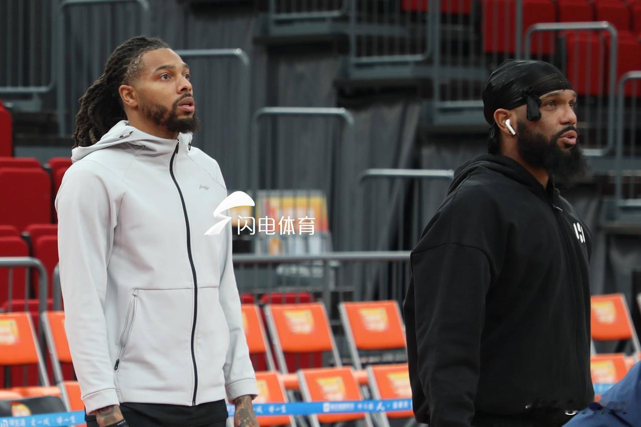 山东高速男篮斩获五连胜后，回到临沂主场，即将迎来三场主场赛事，首个对手便是南京同