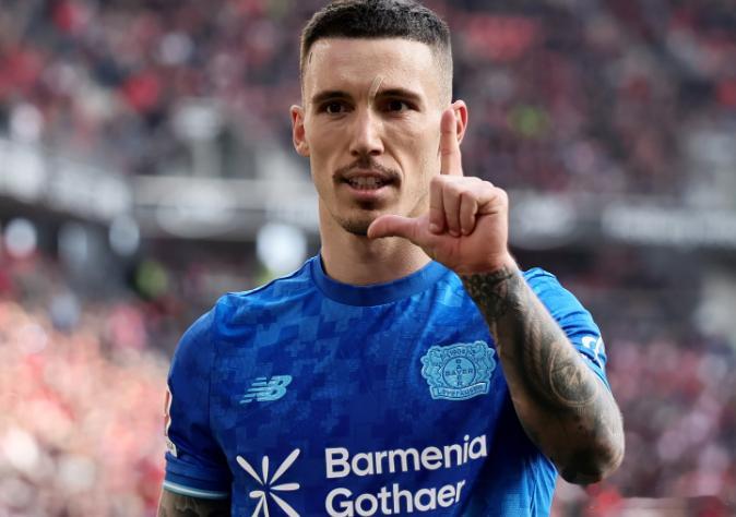 4月17日讯 据《每日体育报》报道，巴萨正密切关注勒沃库森后卫格里马尔多。由于和