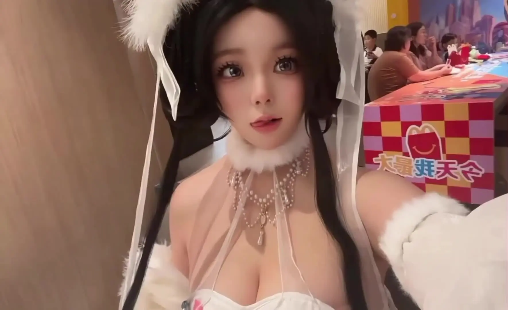 一种很新的cosplay 野生萝莉