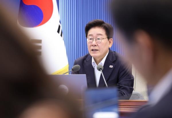 韩媒：李在明总统支持率 43.3% … 连续 4 周下滑，"就任后最低"
日本高