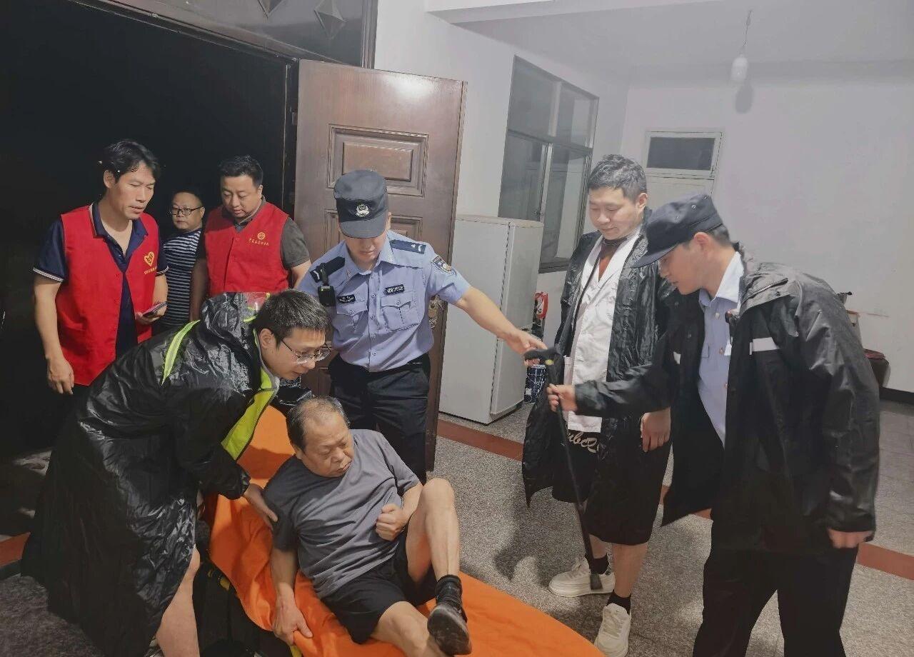 【台风来袭，他们一直都在】今年第9号台风“巴威”于11日夜间至12日正面影响浙江