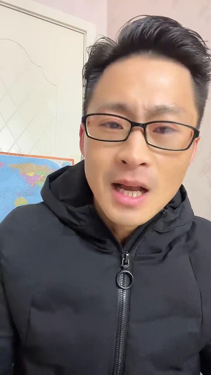 婚姻里最累的是你在当大人，他在当孩子。
你为什么要结婚？婚姻真的是爱情的"坟墓"