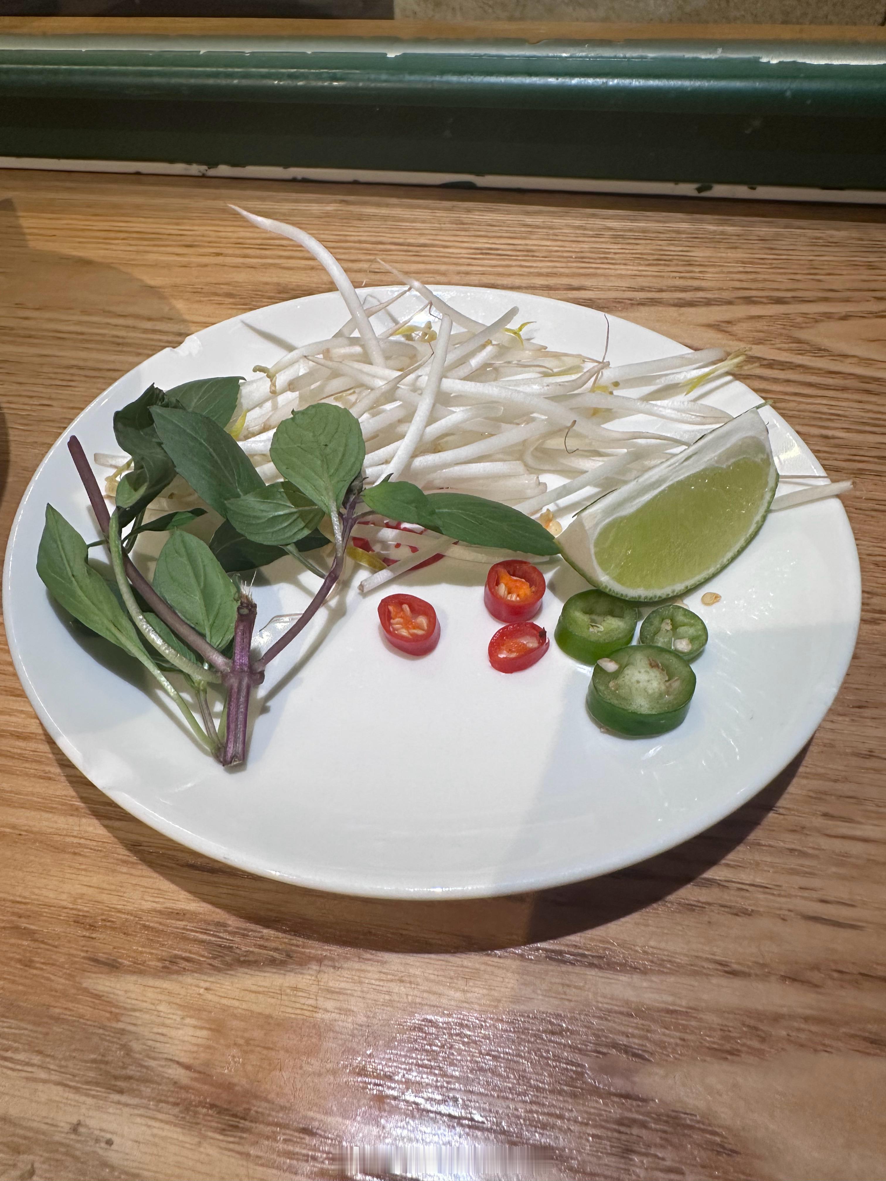 现在吃个越南粉一碗都要六十多了……物价都这么高了吗？美食分享