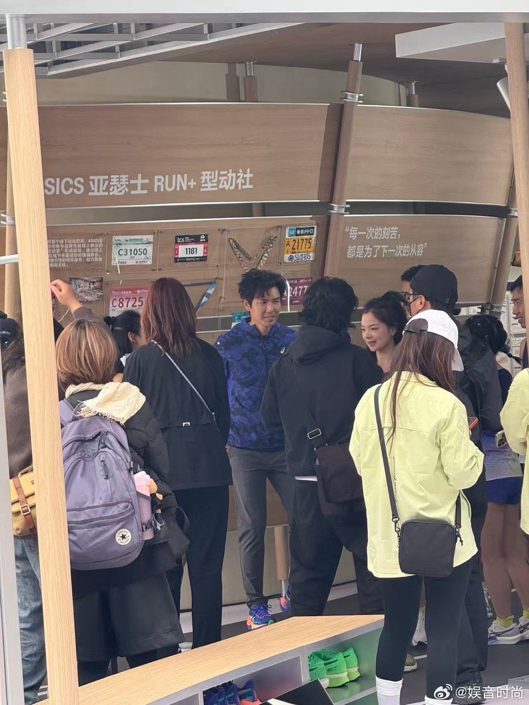 钟汉良成都活动钟汉良学四川话 能感受到他是真的在用心融入这座城市，已经开始期待下