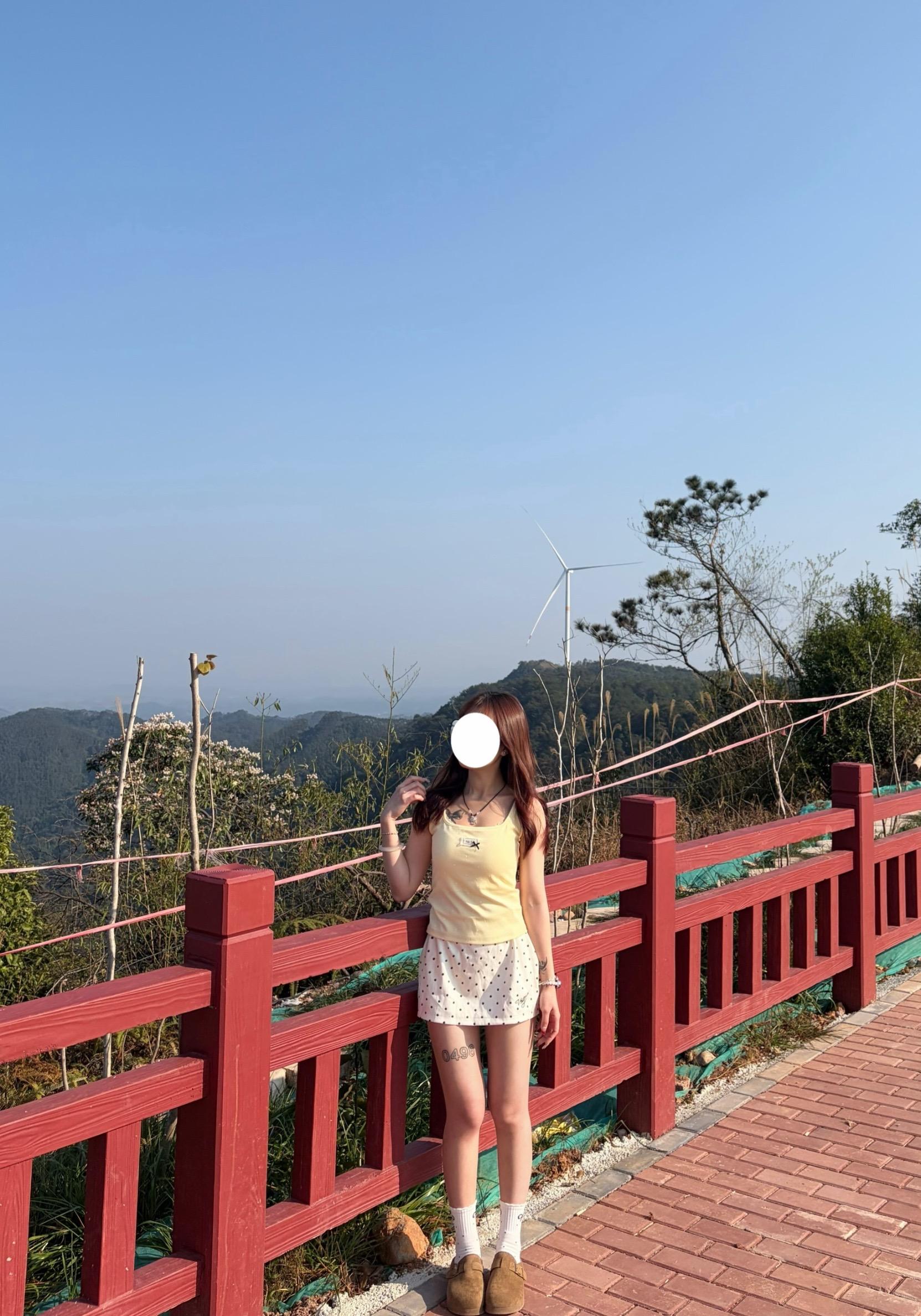 不需要拥有很多东西 拥有能让我开心的东西就够了