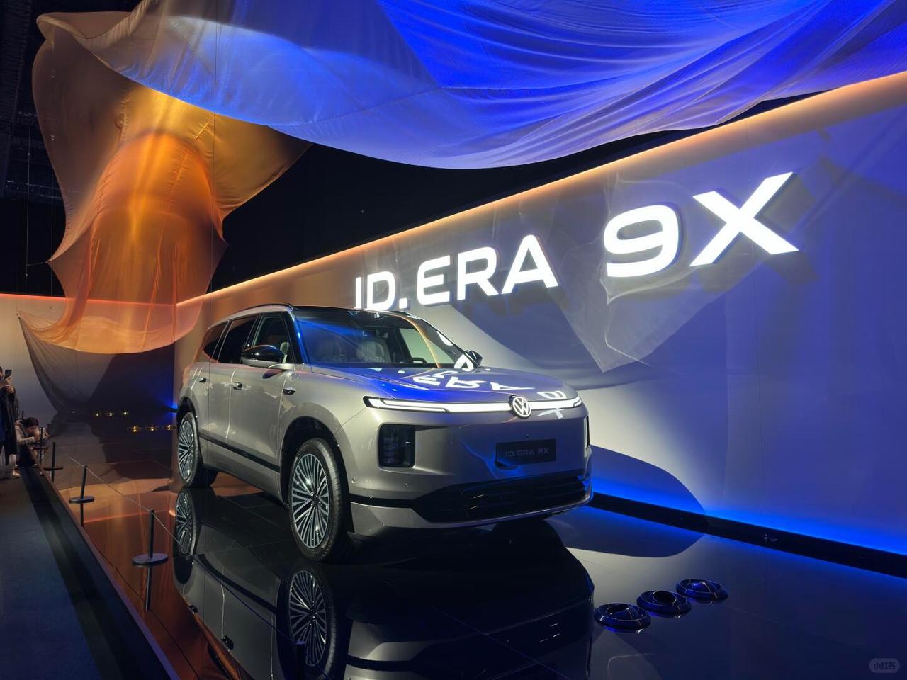 ID.ERA 9X 夯爆了，32.98-35.98万很炸裂的
基础参数：5207