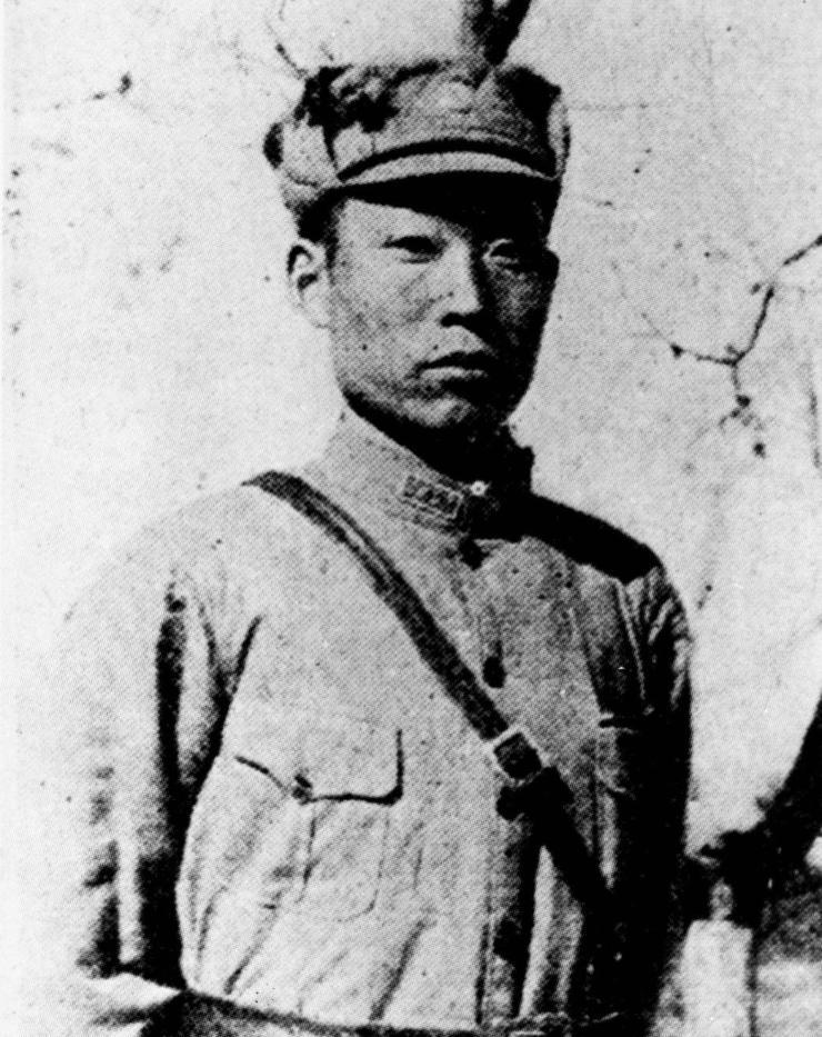 33岁赵登禹率29军夜袭喜峰口，大刀队血战日寇，打出中国军人血性
 
1933年