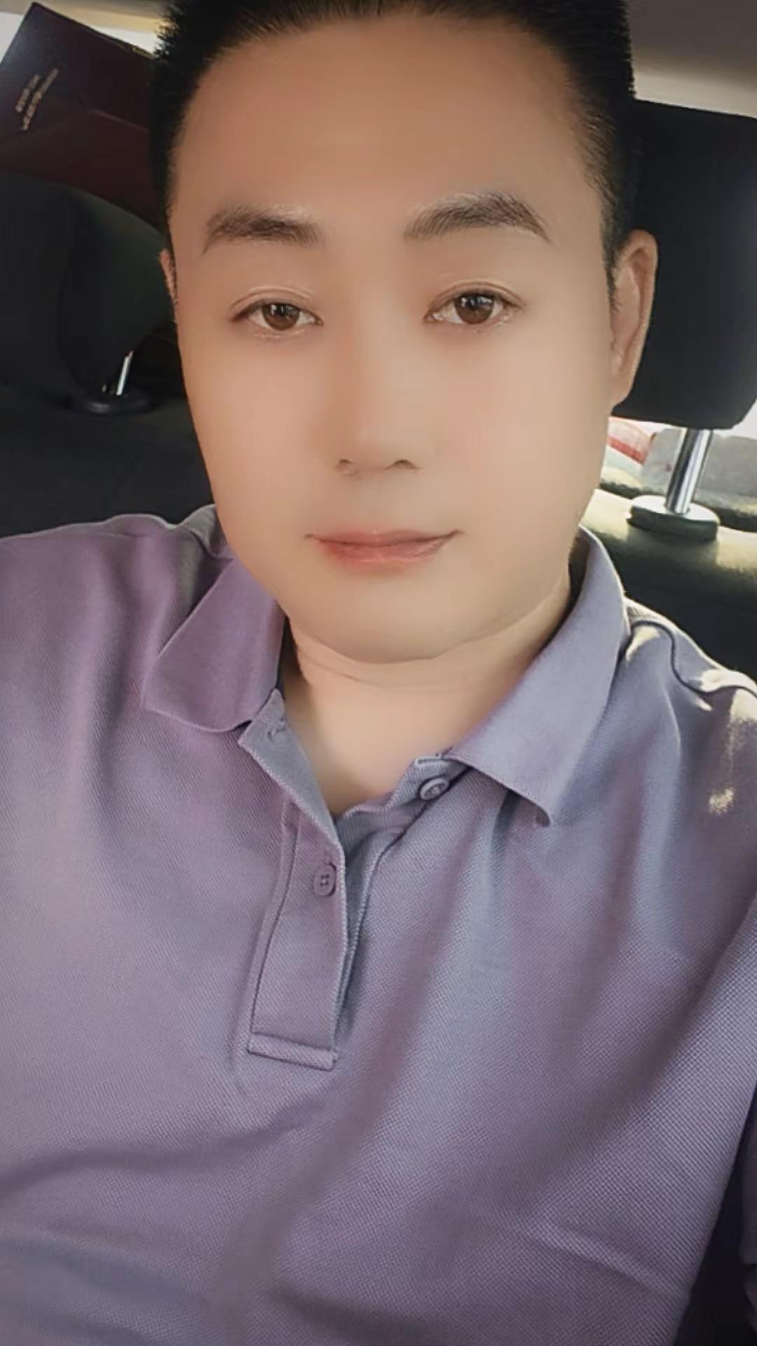 穿polo衫的男人 紫衫男士 短发男生 今日份状态记录