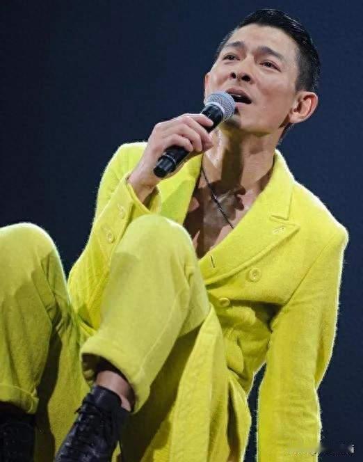 红馆 20 场刚收官，杭州又批 9 场！65 岁刘德华拼命开唱，图什么？