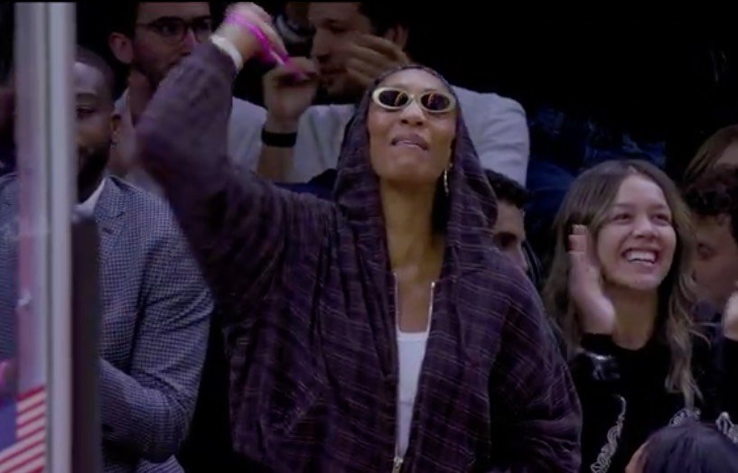 阿佳威尔逊在现场见证了阿德巴约的这一历史壮举奇才vs热火