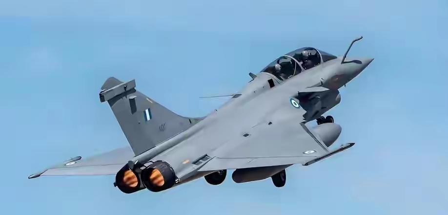 伊朗超大手笔军购：歼-10、苏-35、红旗9，以色列还能嚣张多久？