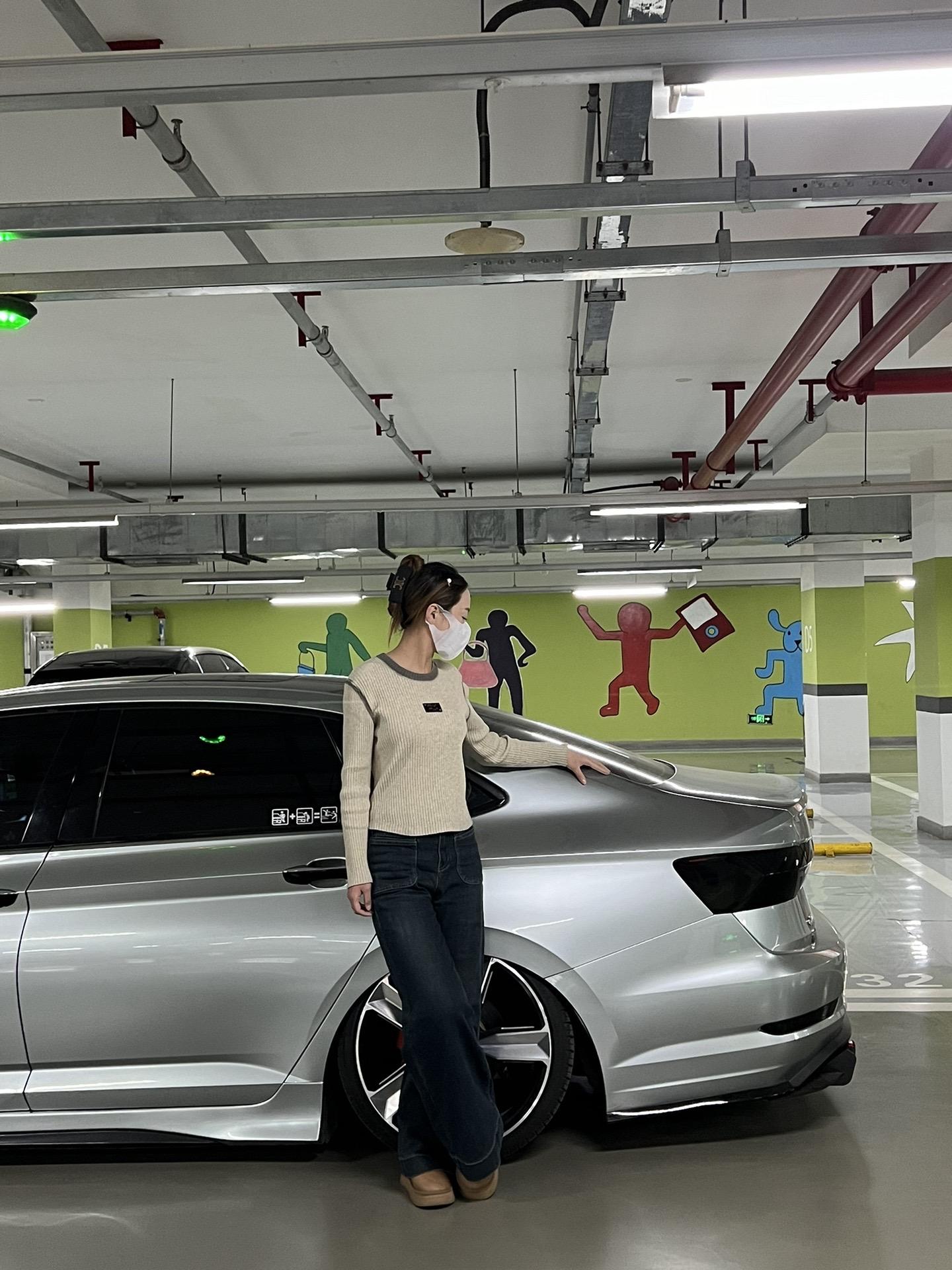速腾不够帅吗？那这辆呢。