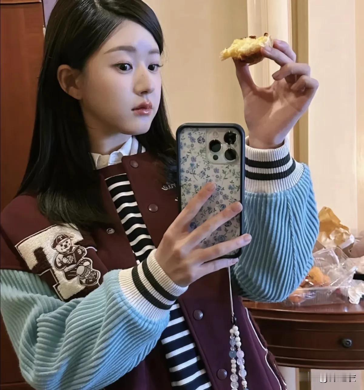 感觉赵露思在公司就是待的不开心，有抑郁也是真的，所以她想要提前解约，但是违约金太