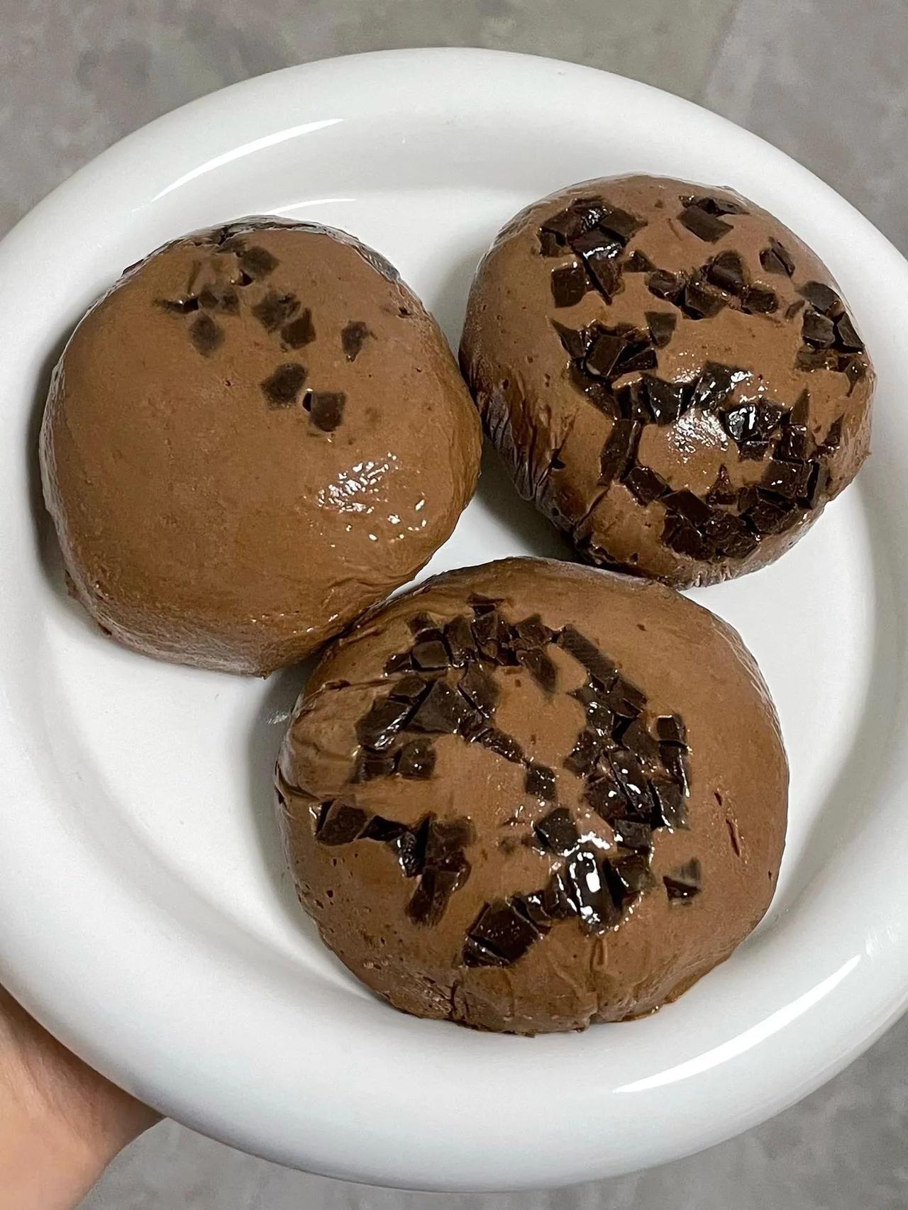 会做的人越多…倒闭的甜品店越多救命…真的好吃晕了!
你们快去做这个低卡的可可酸奶