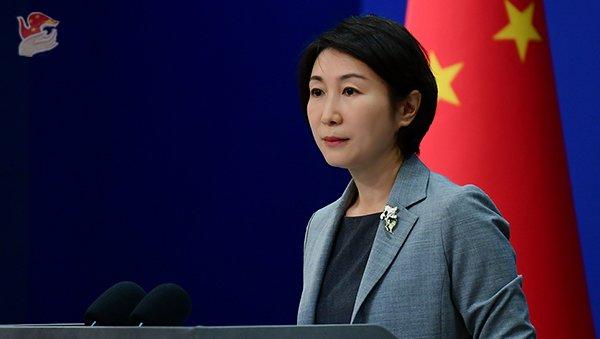美国无人艇逼近吕宋岛，还拍下了中国052D驱逐舰视频，到底意欲何为？中国外交部回
