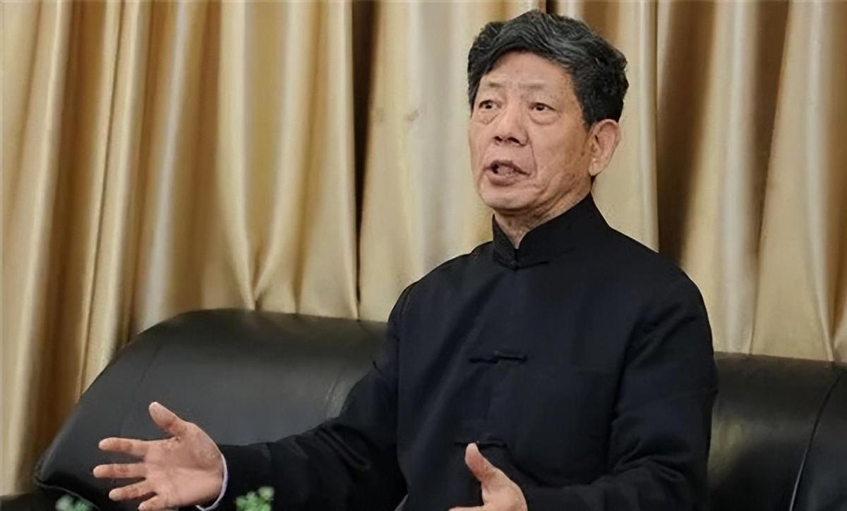 清华大学教授彭林的一句话，掀起了不小的波澜。他说，我们总是在追求物质上的发展，却
