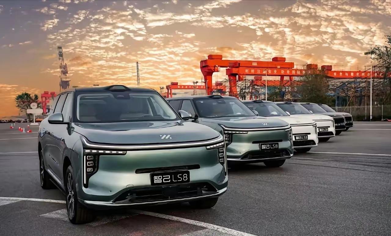 别再被“冰箱彩电大沙发”忽悠了！2026年买电车，不看这“新三大件”真的会吃亏！