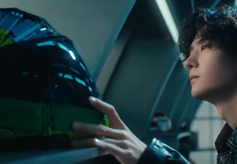 王一博拼点速度拼得专注拼出极致王一博看到乐高眼里有星光 王一博看到乐高眼里有星光