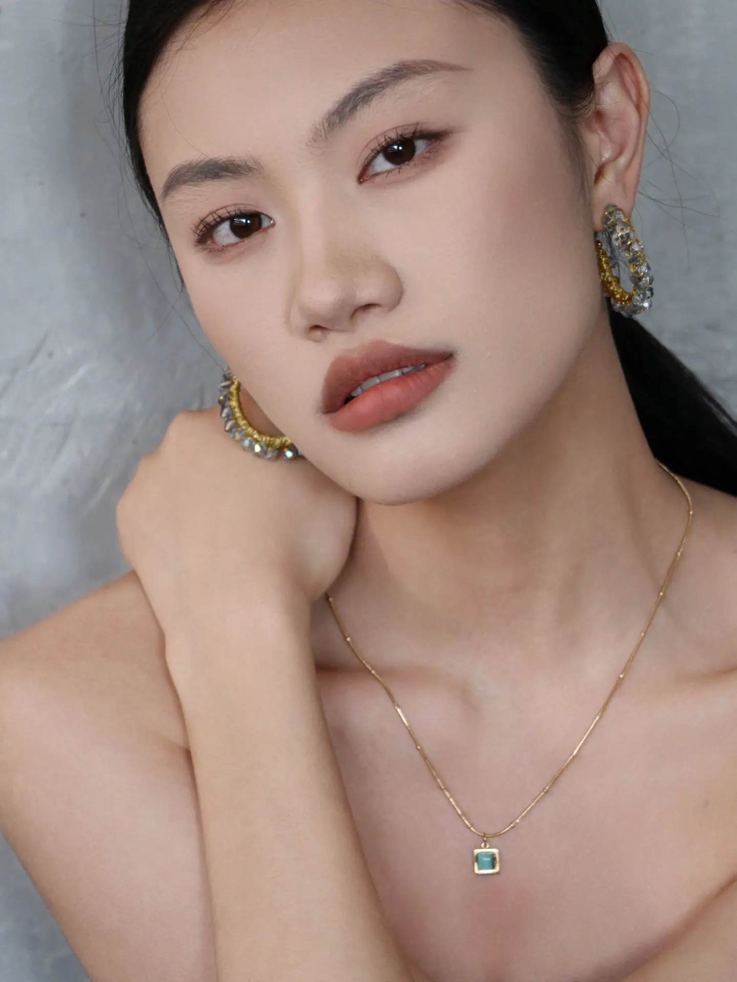 东方女性坚韧的美。《青黛》➕《马耳他蓝》！我爱的搭配！！ QQmoon...