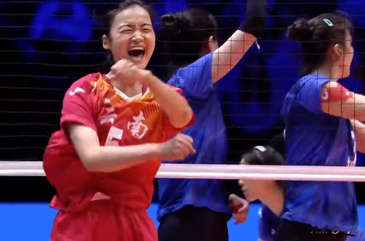 遗憾！云南女排2:3不敌四川队，但这场球看得我又燃又泪目！作为云南人，好久没关注