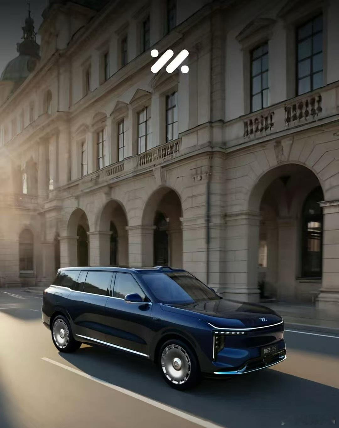 智己LS9开启预售了，33.69万元起，这车全系都是 Ultra版，有宁德时代5