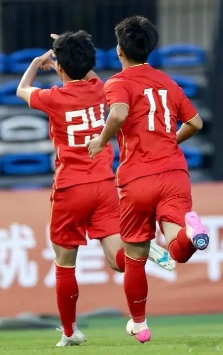 U16男足四国赛开门红不错不错，在呼和浩特四国邀请赛上，中国U16男足2-1绝杀