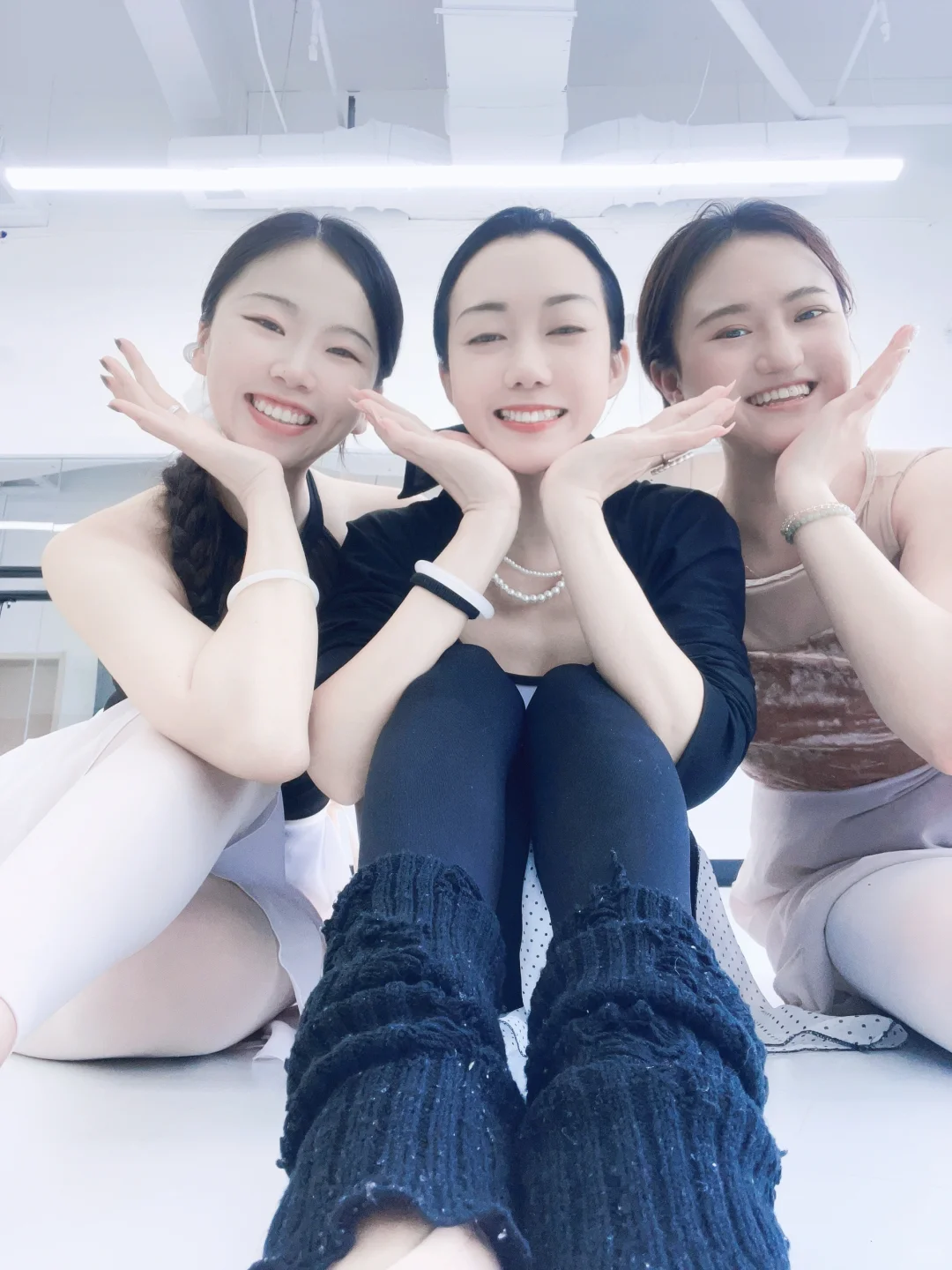 舞蹈课后的我们很开心